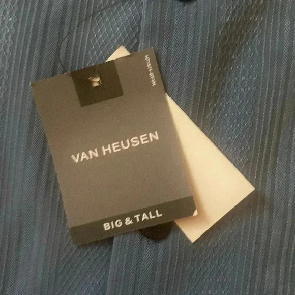 Van Heusen short sleeve blue strip dobby button up in size 5XL big and tall - Picture 3 of 5